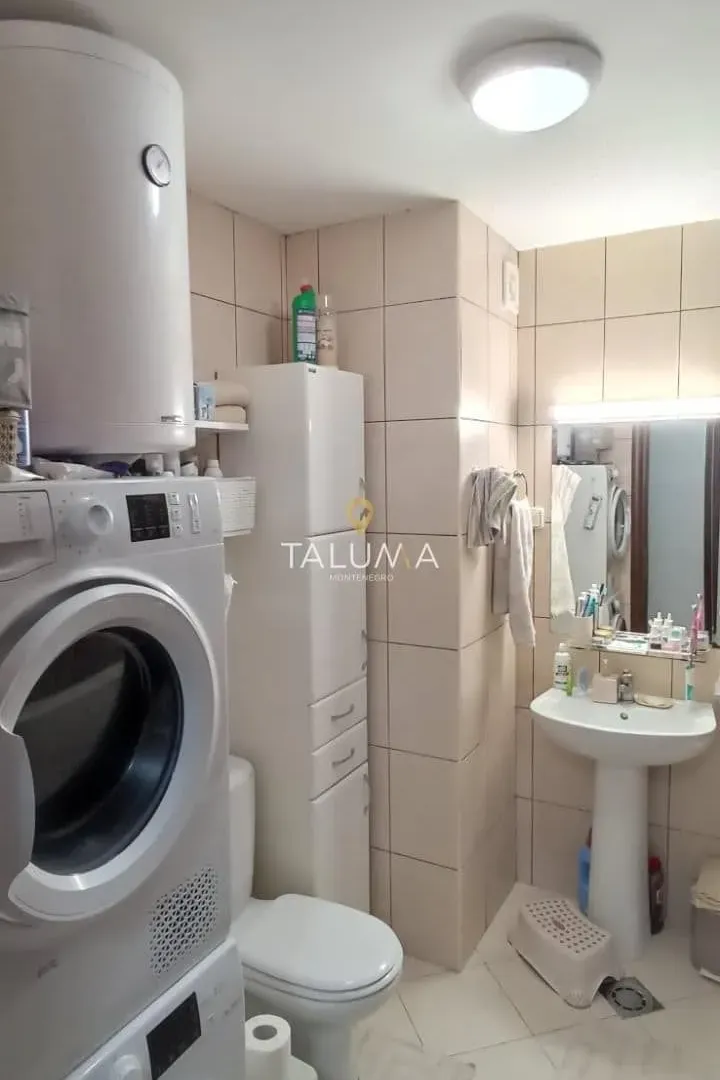 Prodaja, dvosoban stan, 74m², City Kvart, Podgorica
