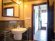 Sale, house, 235m², Kostanjica, Kotor - image 9