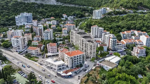 Sale, one bedroom apartment, 56m², Bečići, Budva - image 8
