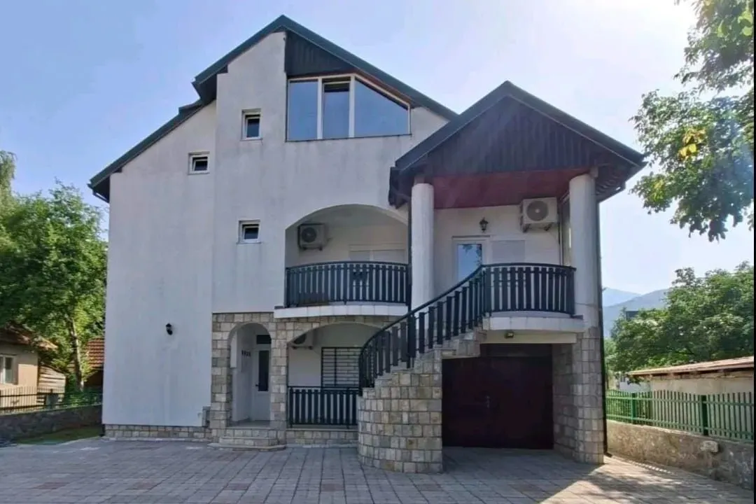 Sale, house, 306m², Centar, Kolašin