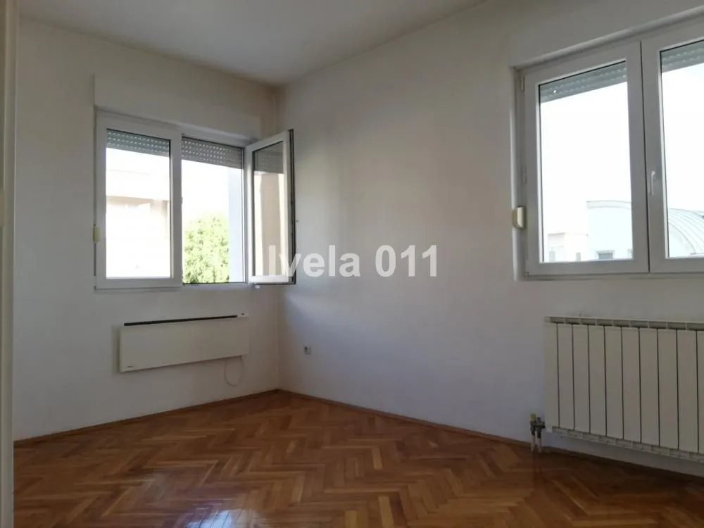 Sale, four bedroom apartment, 117m², Savski Venac, Beograd