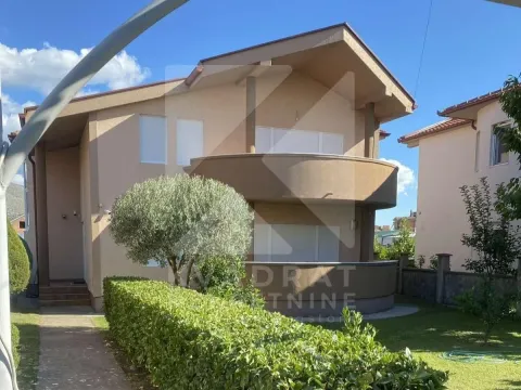 Rent, house, 240m², Karaburško Polje, Podgorica - image 2