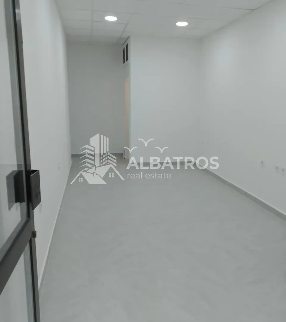 Rent, office space, 36m², Makedonsko naselje, Bar