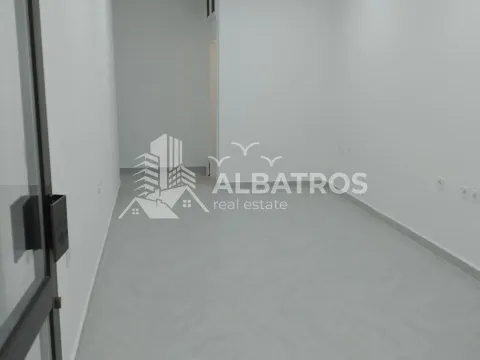 Rent, office space, 36m², Makedonsko naselje, Bar - image 1