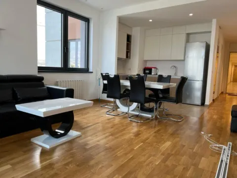 Izdavanje, četvorosoban stan, 110m², Beograd Na Vodi, Beograd - image 10