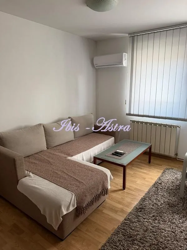 Izdavanje, dvosoban stan, 55m², Karaburma, Palilula Sve Podlokacije