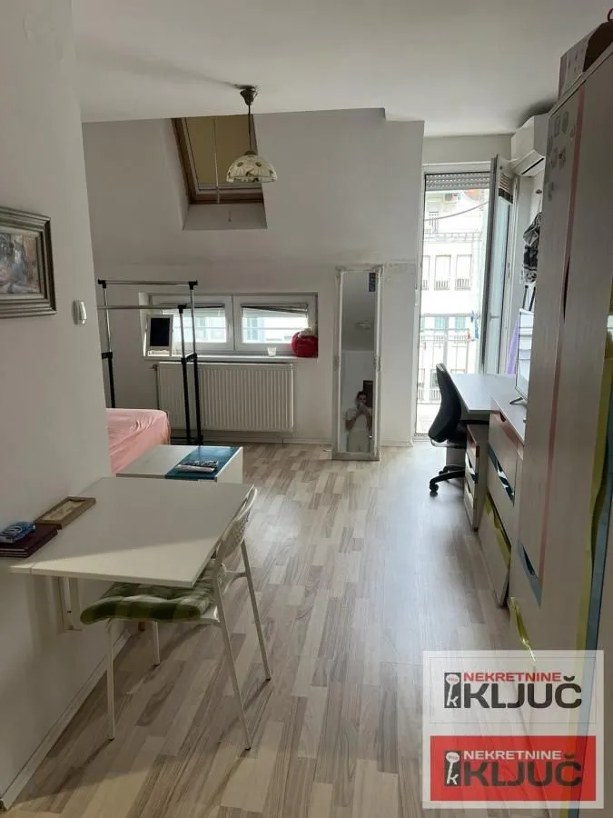 Prodaja, jednosoban stan, 25m², Grbavica, Novi Sad Sve Podlokacije