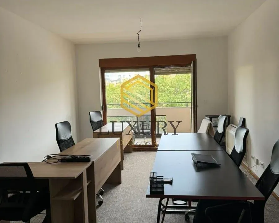 Rent, office space, 70m², Master Kvart, Podgorica
