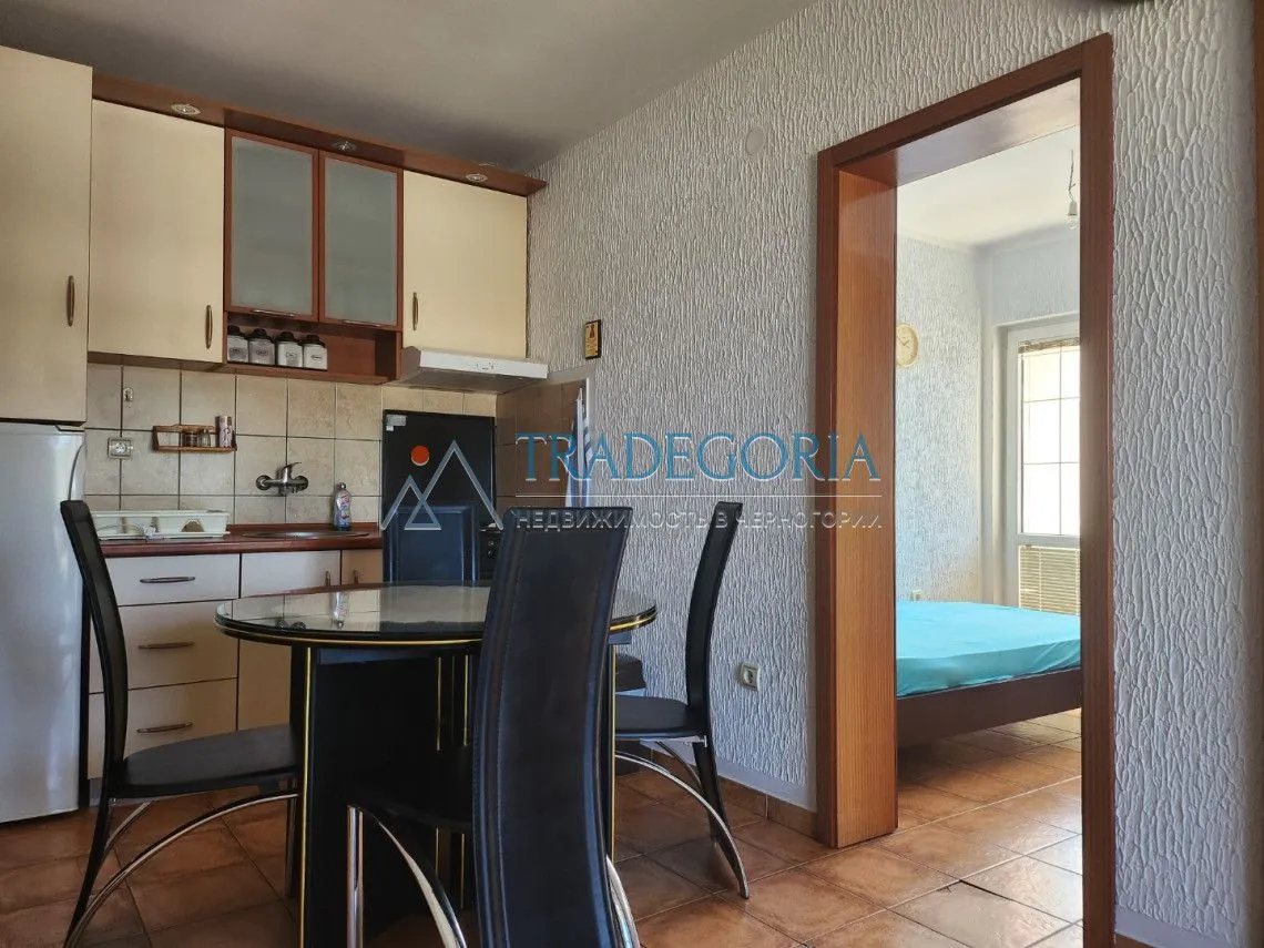 Prodaja, dvosoban stan, 57m², Sutomore, Bar