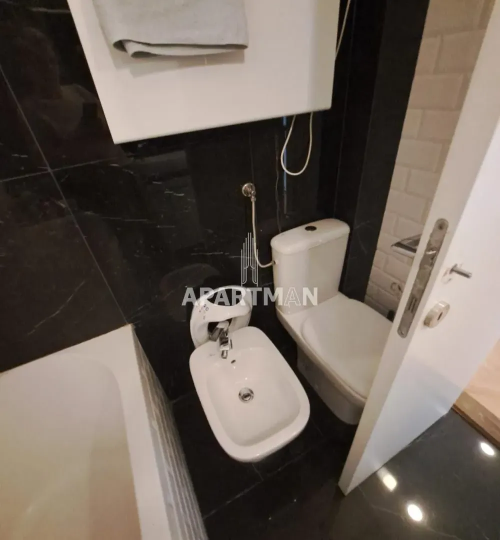 Sale, two bedroom apartment, 64m², Savski Venac, Beograd