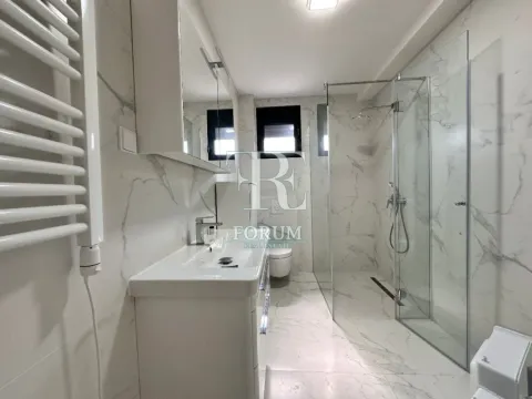 Izdavanje, dvosoban stan, 100m², Blok 9, Podgorica - image 8