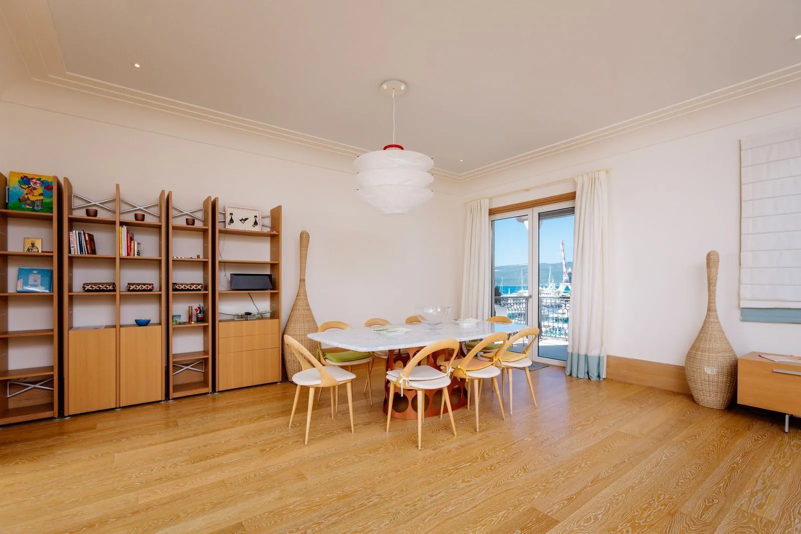 Sale, four bedroom apartment, 240m², Tivat, Crna Gora