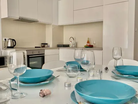 Prodaja, dvosoban stan, 75m², Kotor, Crna Gora - image 10