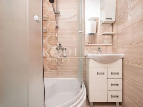 Izdavanje, jednosoban stan, 55m², Stari Aerodrom, Podgorica - image 9