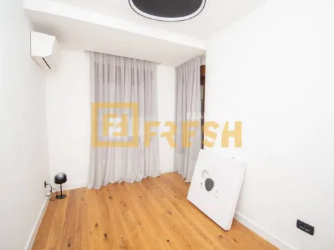 Izdavanje, dvosoban stan, 74m², Centar, Podgorica - image 11