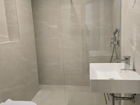 Izdavanje, dvosoban stan, 67m², Preko Morače, Podgorica - image 11