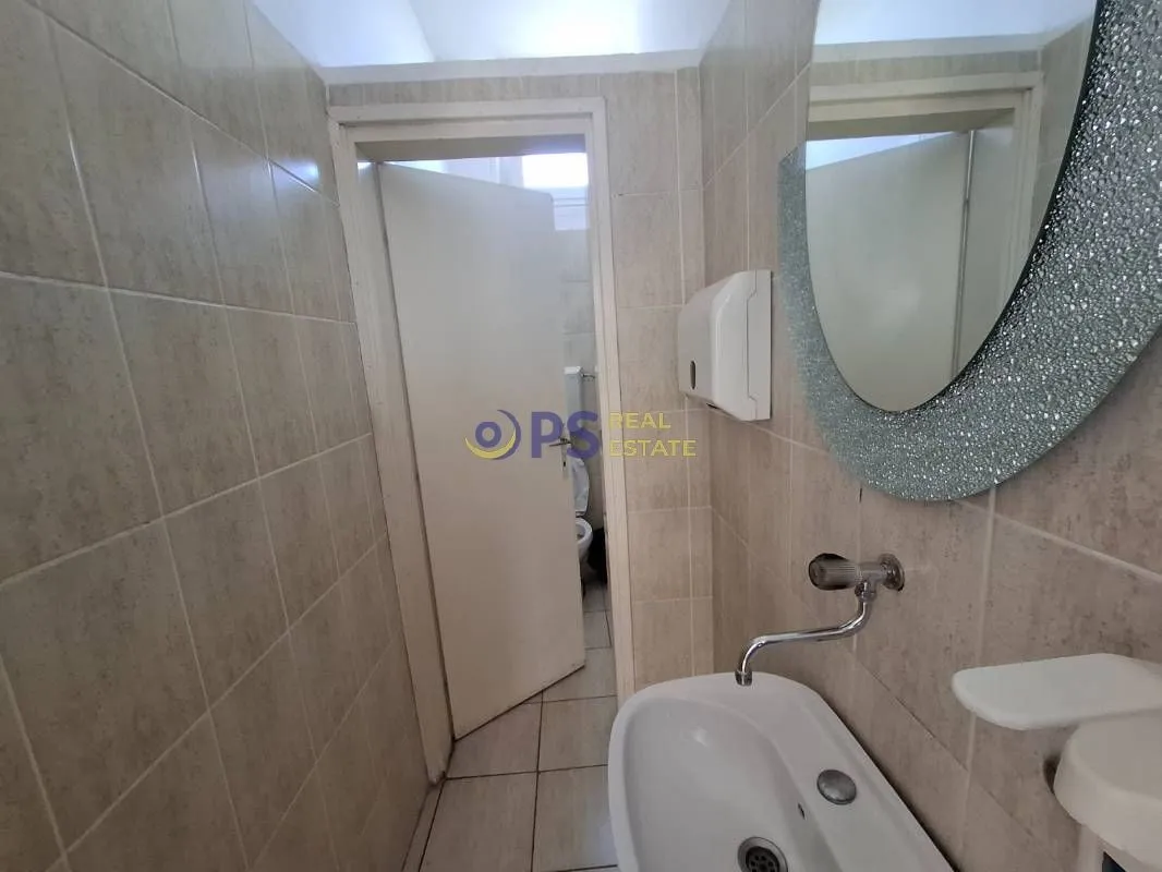Sale, office space, 374m², Bar, Crna Gora
