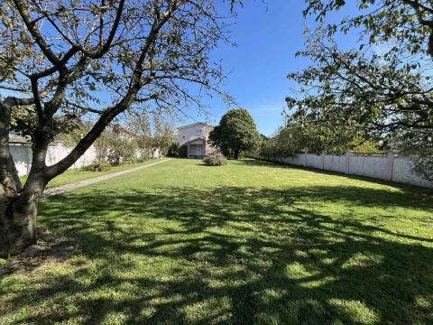 Rent, house, 350m², Donji Kokoti, Podgorica - image 10