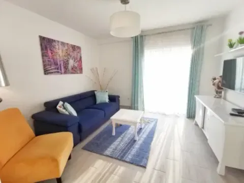 Izdavanje, dvosoban stan, 85m², Centar, Tivat - image 4
