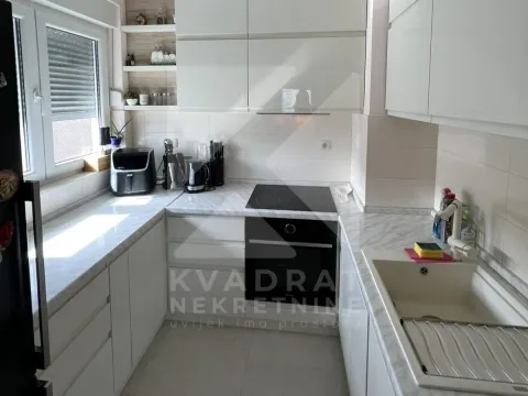 Prodaja, jednosoban stan, 53m², City Kvart, Podgorica - image 4
