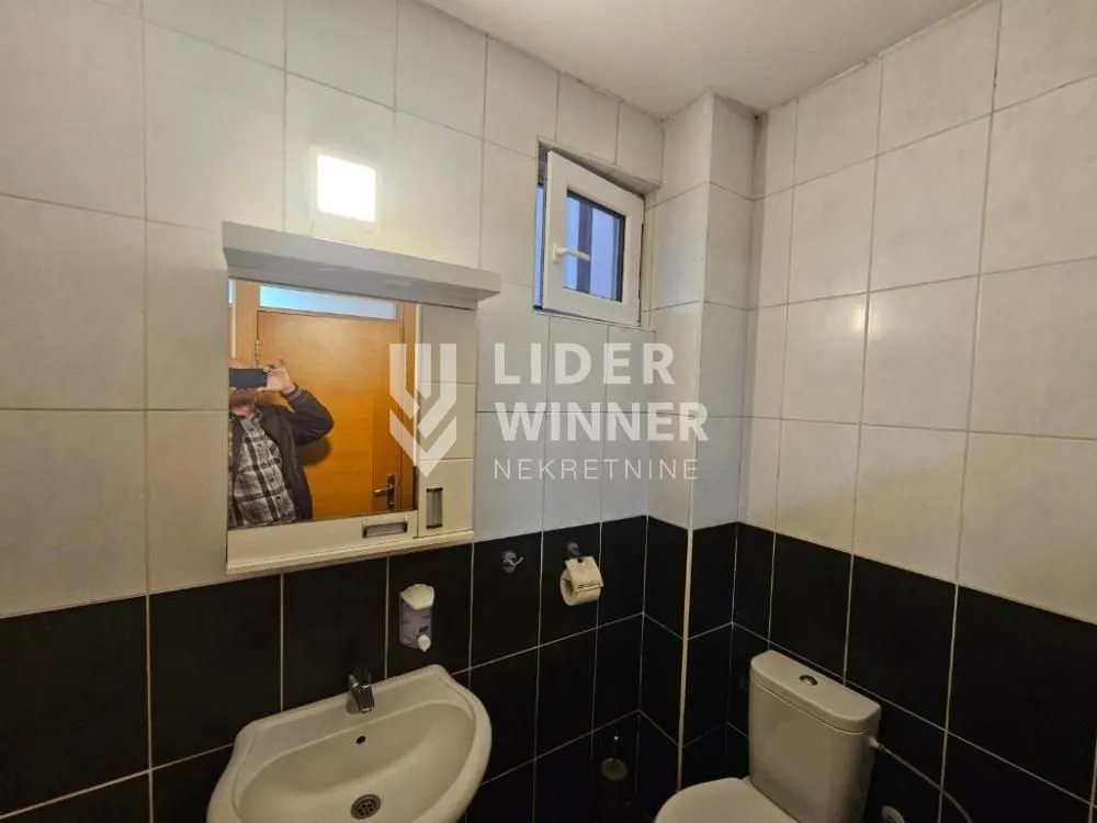 Rent, two bedroom apartment, 68m², Đeram Pijaca, Beograd