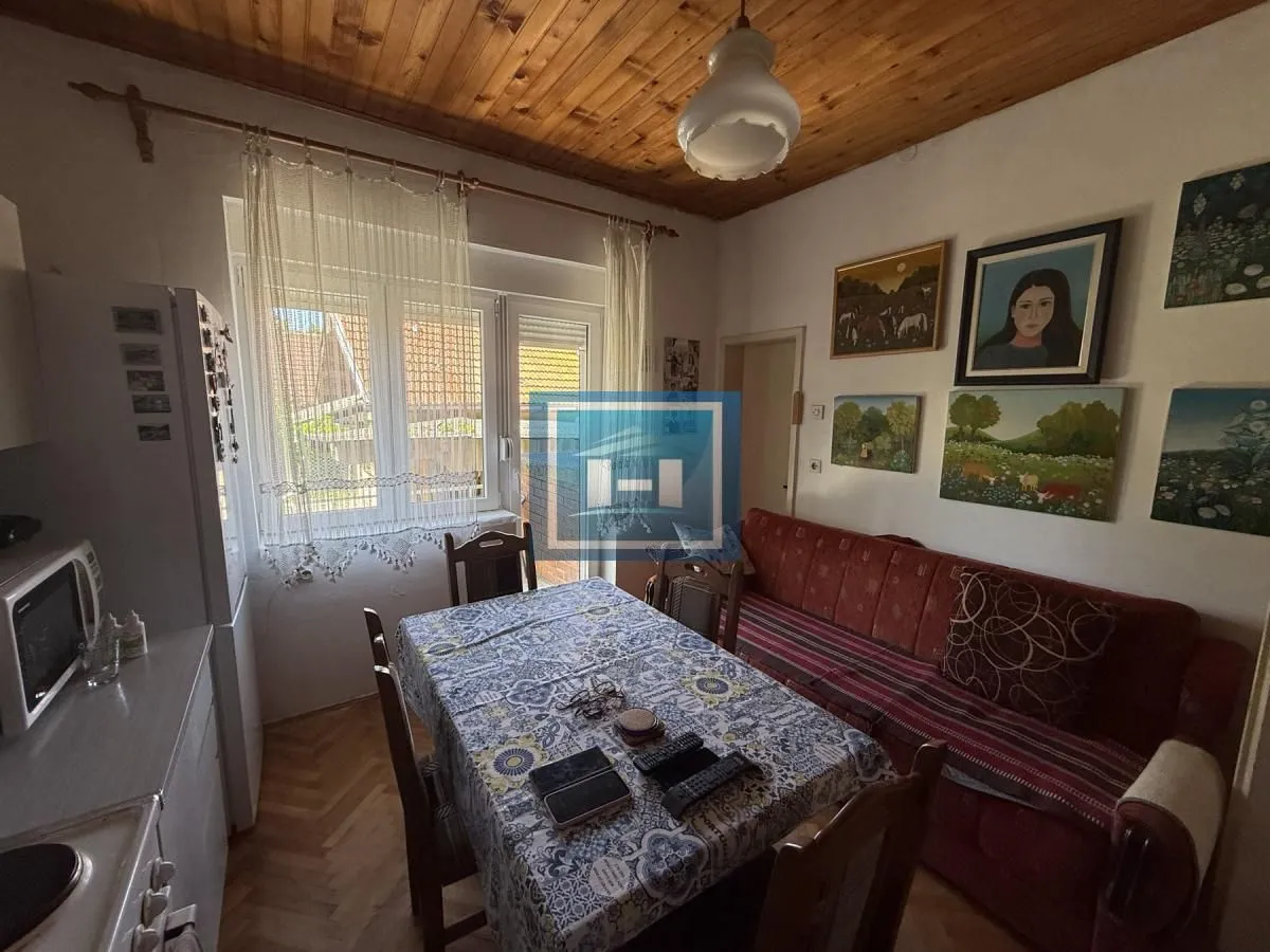 Prodaja, kuća, 108m², Centar, Jagodina