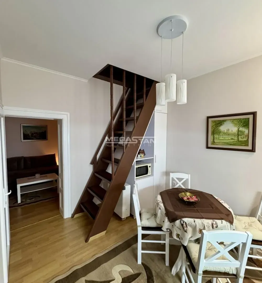 Izdavanje, trosoban stan, 55m², Cvetkova Pijaca, Zvezdara Sve Podlokacije