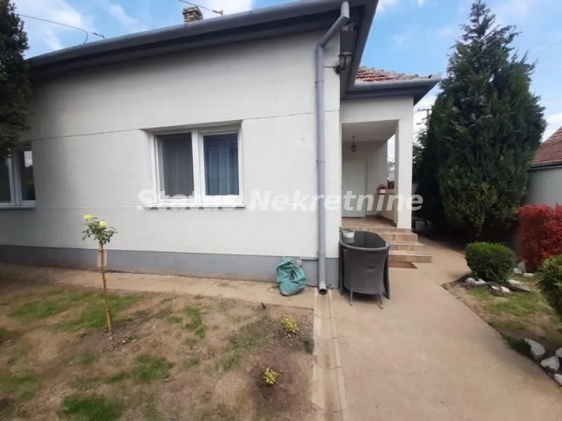 Prodaja, kuća, 157m², Salajka, Novi Sad Sve Podlokacije