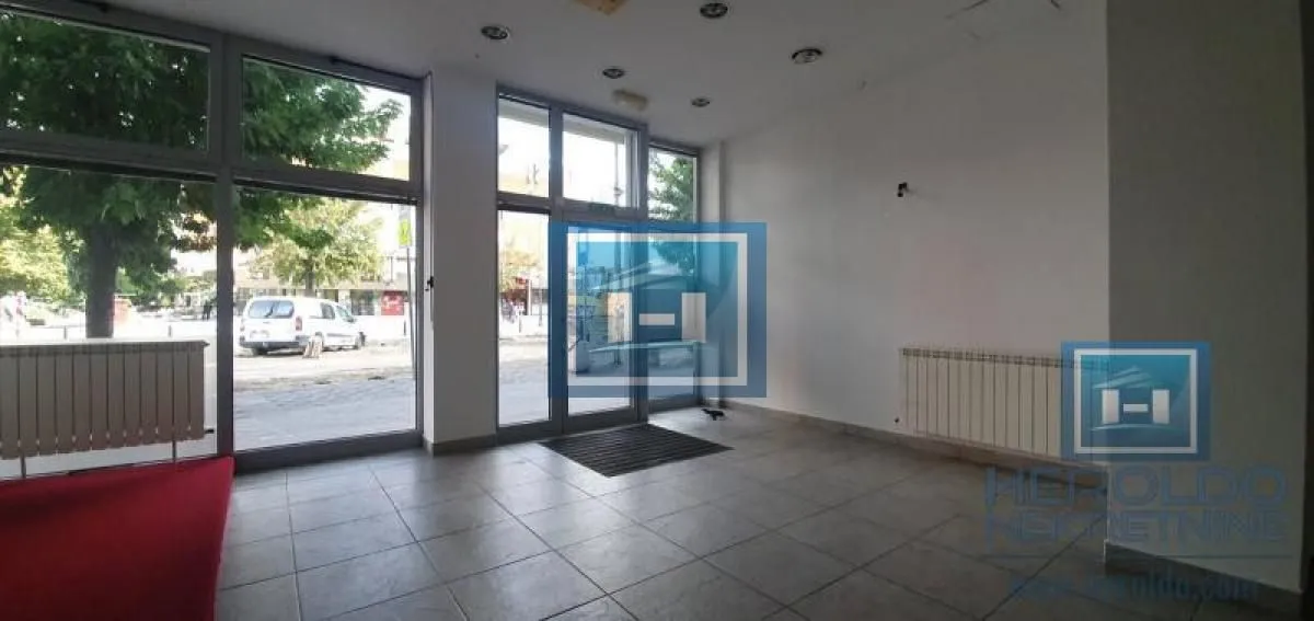 Rent, office space, 171m², Centar, Jagodina