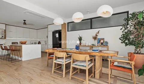 Sale, house, 220m², Kavač, Kotor - image 6