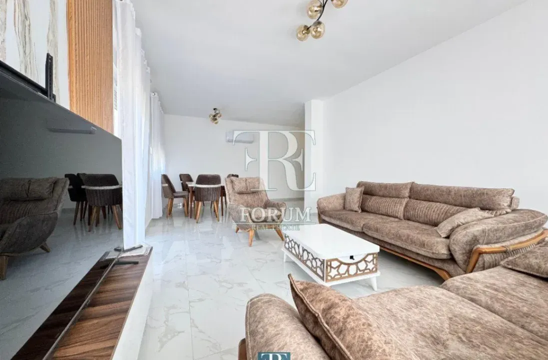 Izdavanje, dvosoban stan, 76m², Krivi Most, Podgorica