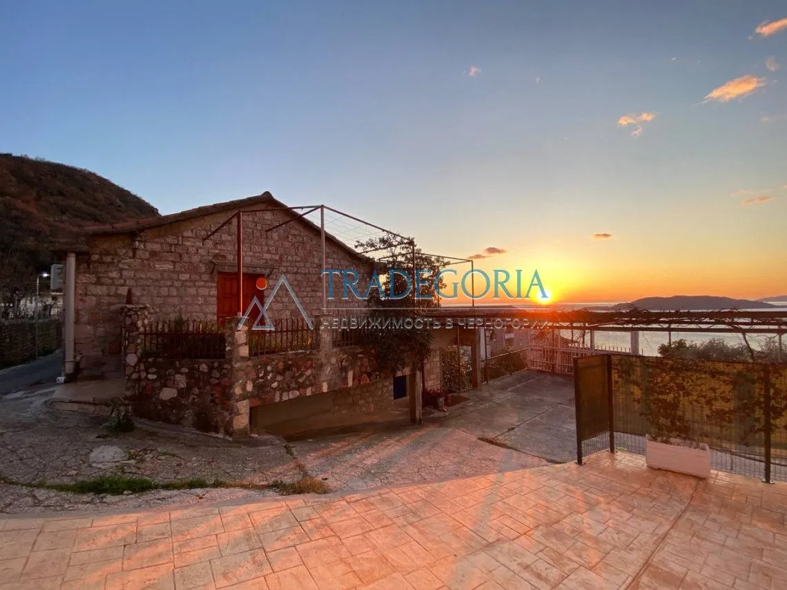 Prodaja, dvosoban stan, 104m², Pržno, Budva
