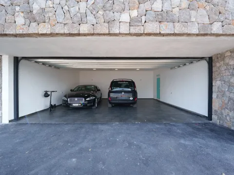 Rent, one bedroom apartment, 144m², Krašići, Tivat - image 46