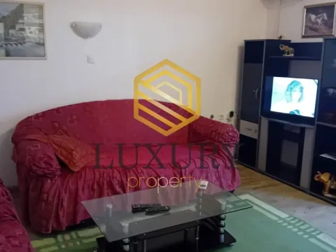 Izdavanje, dvosoban stan, 73m², Stari Aerodrom, Podgorica - image 1