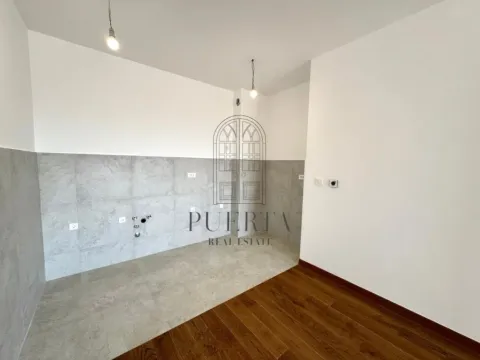 Izdavanje, dvosoban stan, 75m², Tološka šuma, Podgorica - image 3