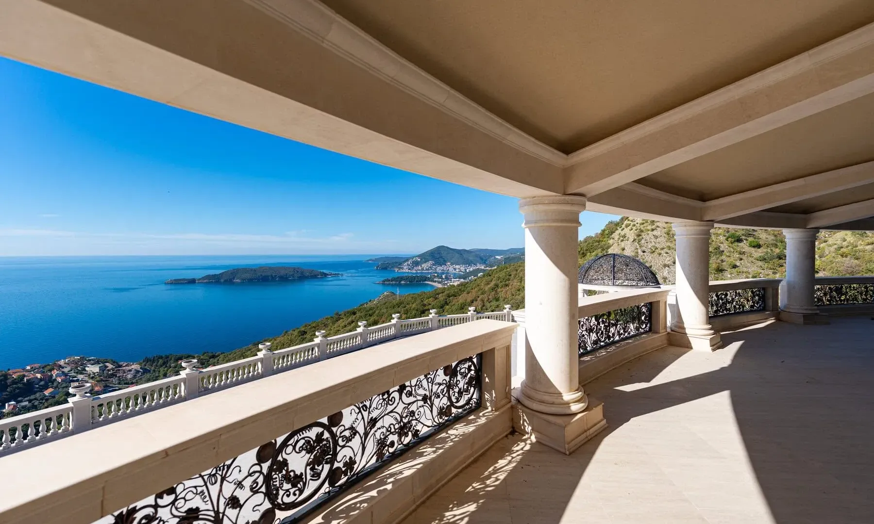 Sale, house, 1777m², Kuljače, Budva