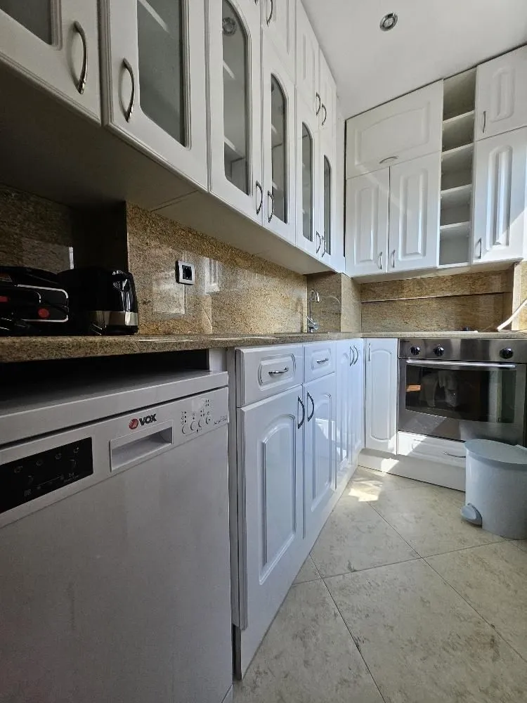 Izdavanje, dvosoban stan, 37m², Stari Grad, Beograd