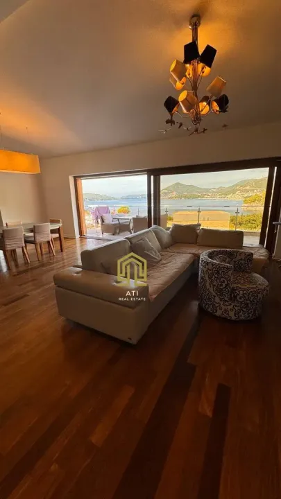 Prodaja, trosoban stan, 151m², Kamenovo, Budva