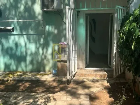 Izdavanje, dvosoban stan, 68m², Stari Aerodrom, Podgorica - image 4