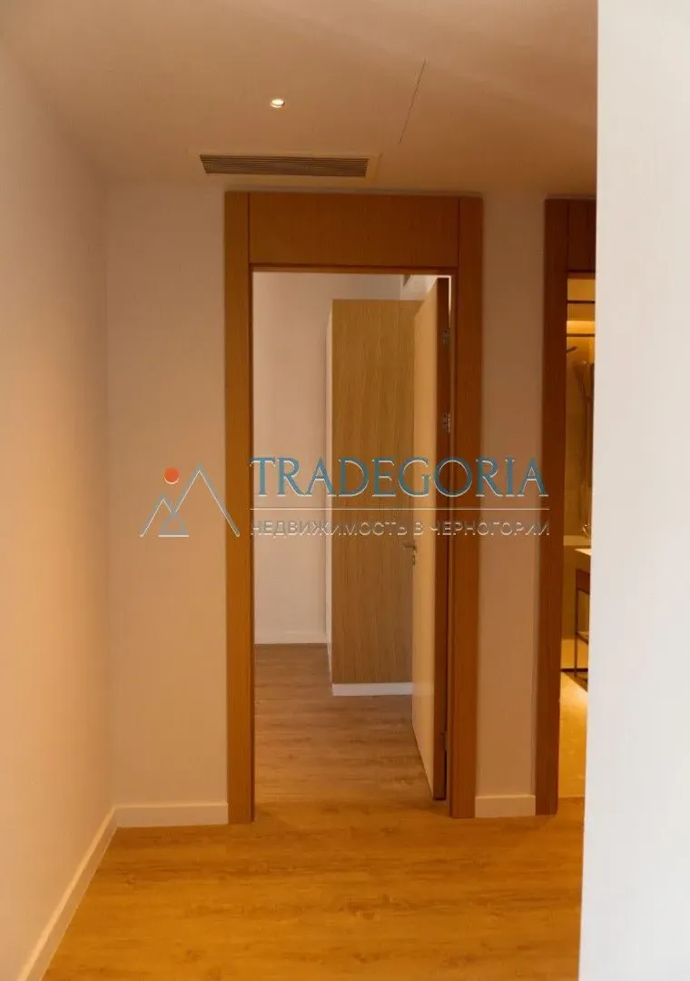 Prodaja, jednosoban stan, 56m², Tivat, Crna Gora