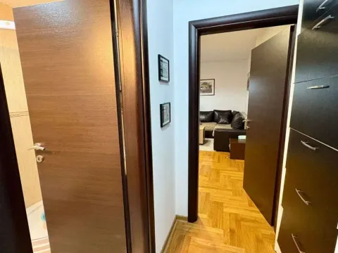 Prodaja, jednosoban stan, 41m², Centar, Podgorica - image 5