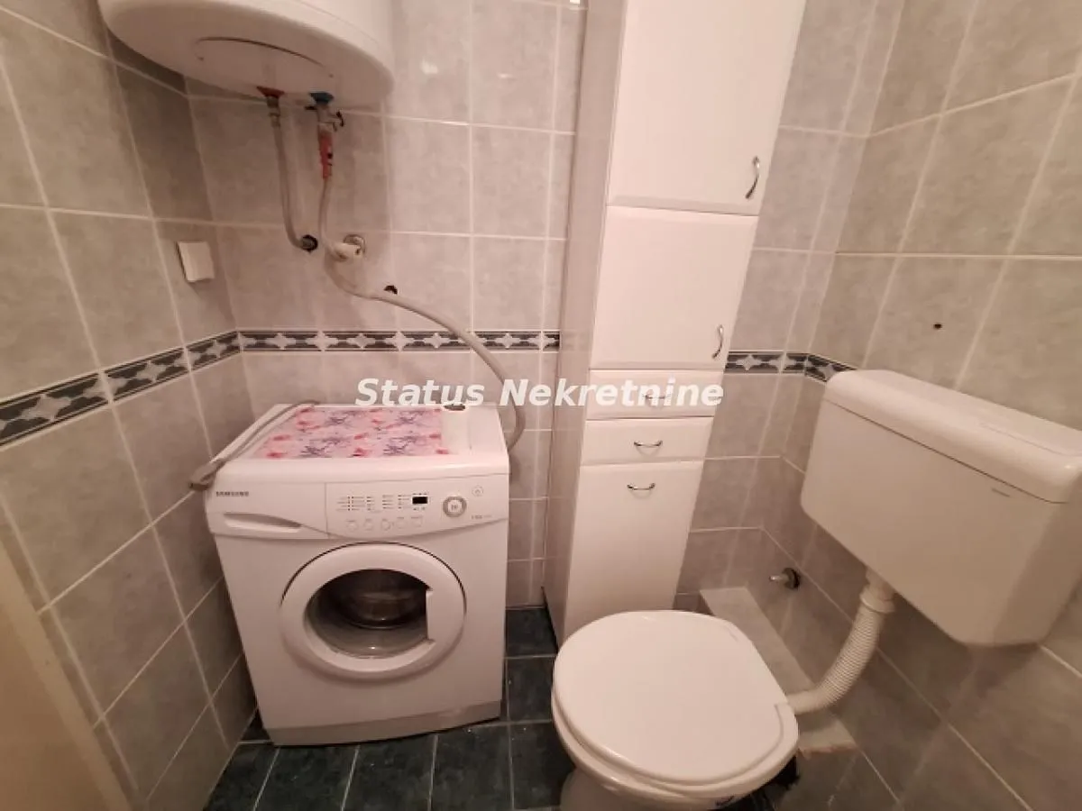Izdavanje, jednosoban stan, 30m², Grbavica, Novi Sad Sve Podlokacije