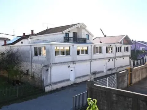 Sale, house, 500m², Zelenika, Podgorica - image 2