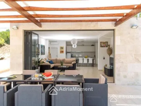 Prodaja, kuća, 170m², Krašići, Tivat - image 2