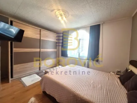 Prodaja, kuća, 250m², Misa, Pančevo - image 7