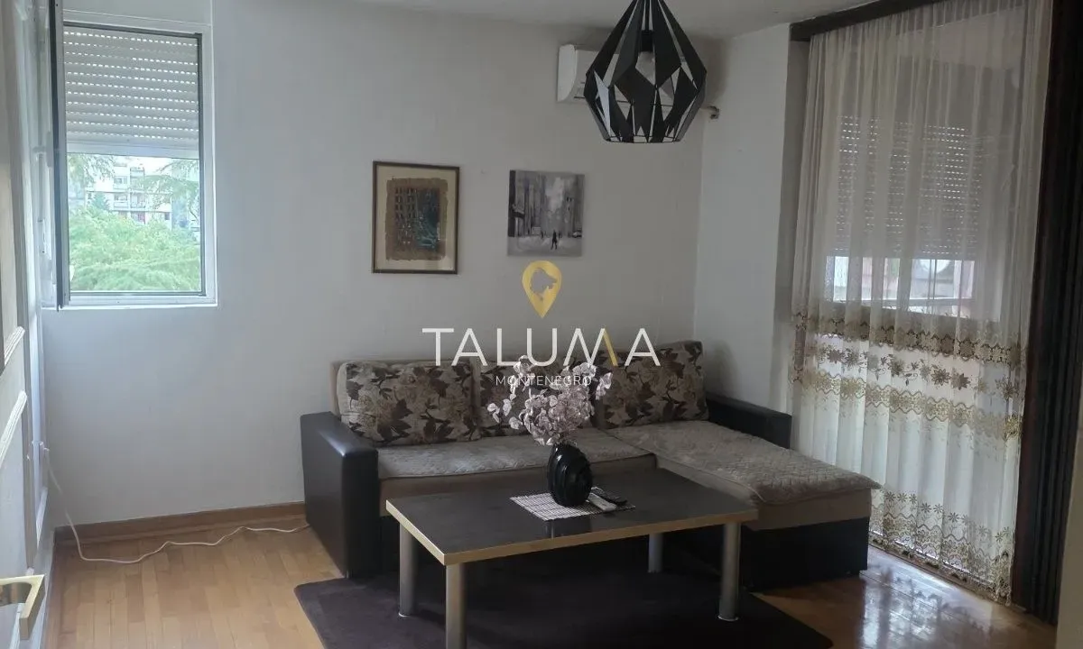 Izdavanje, jednosoban stan, 37m², Blok 5, Podgorica