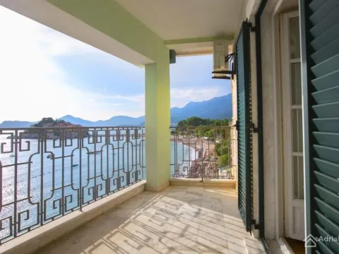 Sale, three bedroom apartment, 90m², Sveti Stefan, Budva - image 14