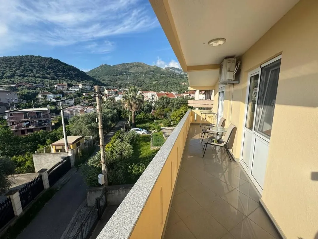 Rent, two bedroom apartment, 80m², Bjeliši, Bar