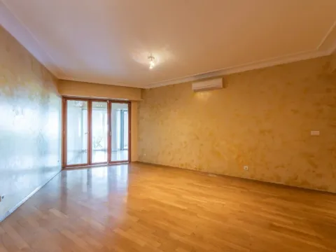 Prodaja, dvosoban stan, 124m², Centar, Podgorica - image 3