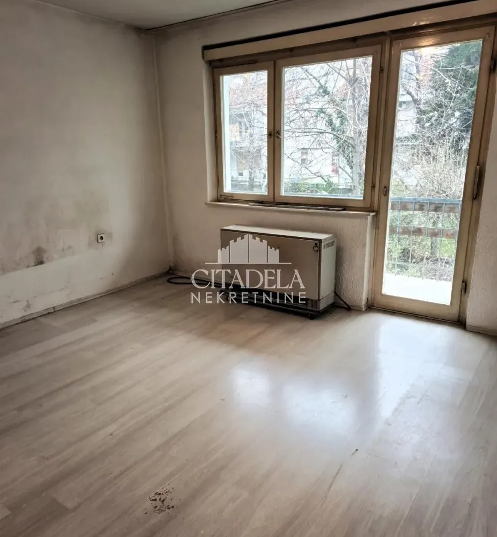 Prodaja, trosoban stan, 75m², Cerak, Beograd